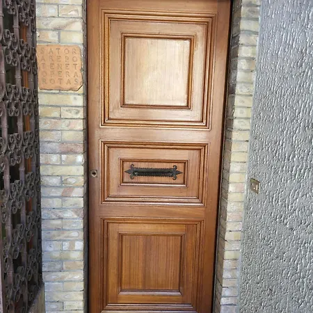 Sophia Apartment *